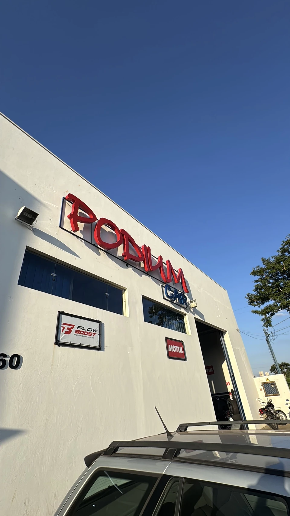 Fachada da oficina Podium Car